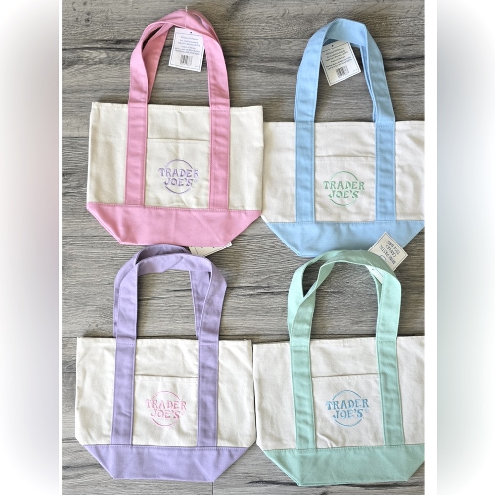 Trader Joe’s Mini Pastel Tote Bags NWT - Full set
